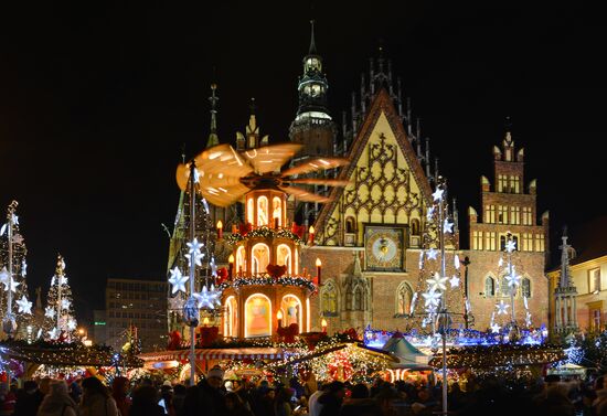 Рождественская ярмарка во Вроцлаве