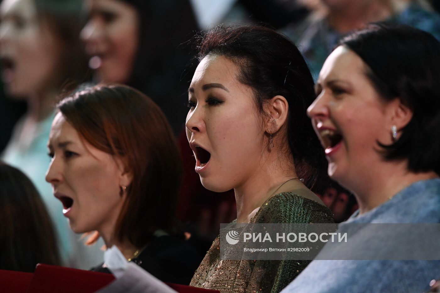 Юбилейный гала-концерт Госоркестра России и Госхора в Большом театре