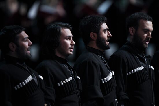 Юбилейный гала-концерт Госоркестра России и Госхора в Большом театре