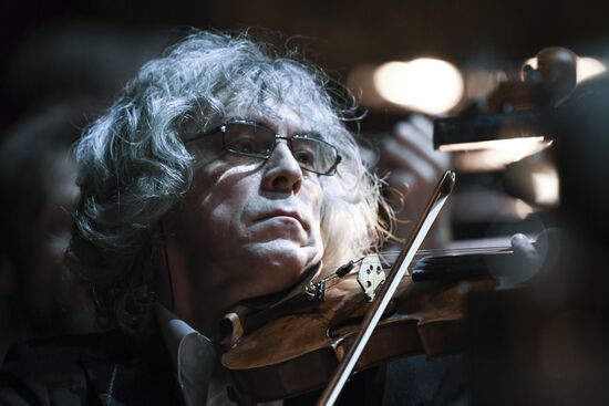 Юбилейный гала-концерт Госоркестра России и Госхора в Большом театре