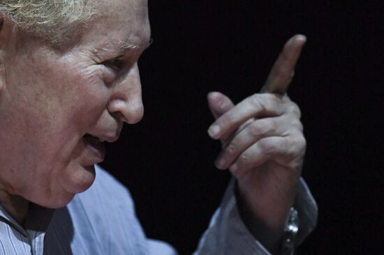 Юбилейный гала-концерт Госоркестра России и Госхора в Большом театре