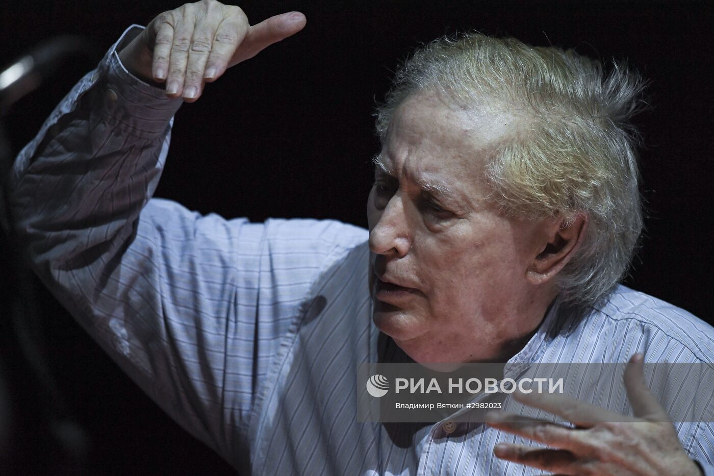 Юбилейный гала-концерт Госоркестра России и Госхора в Большом театре