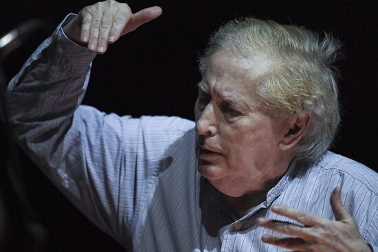 Юбилейный гала-концерт Госоркестра России и Госхора в Большом театре