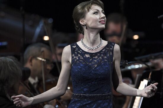 Юбилейный гала-концерт Госоркестра России и Госхора в Большом театре