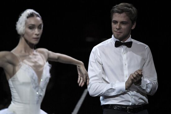 Юбилейный гала-концерт Госоркестра России и Госхора в Большом театре