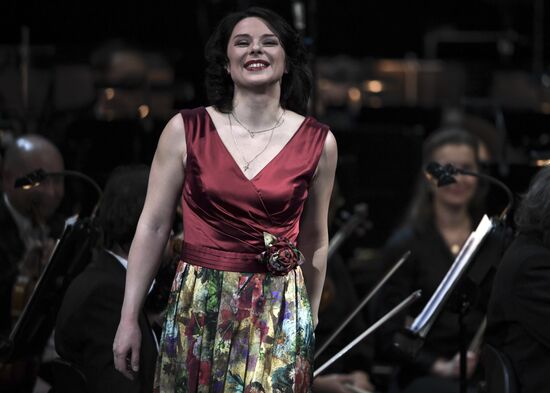 Юбилейный гала-концерт Госоркестра России и Госхора в Большом театре