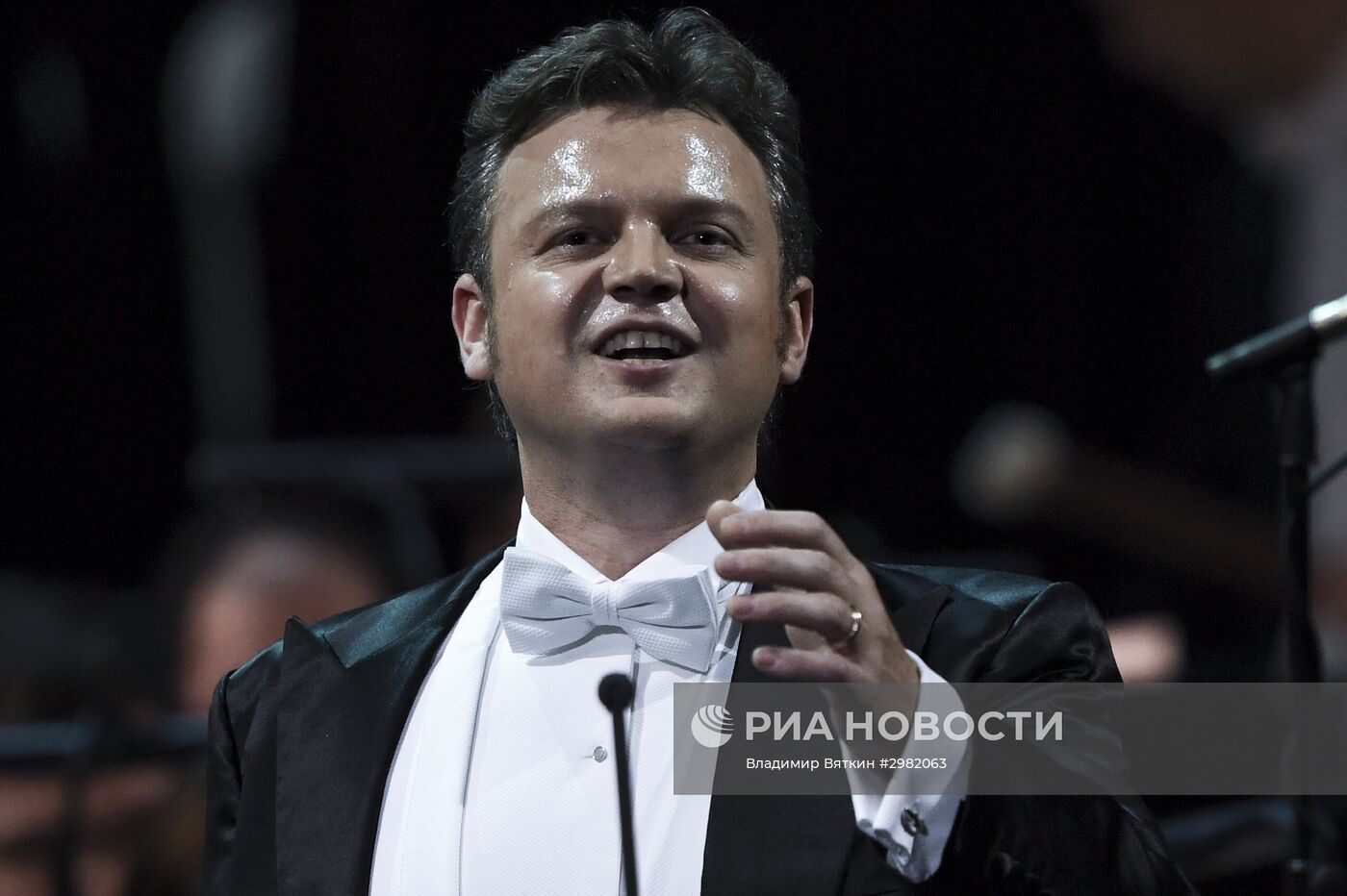 Юбилейный гала-концерт Госоркестра России и Госхора в Большом театре