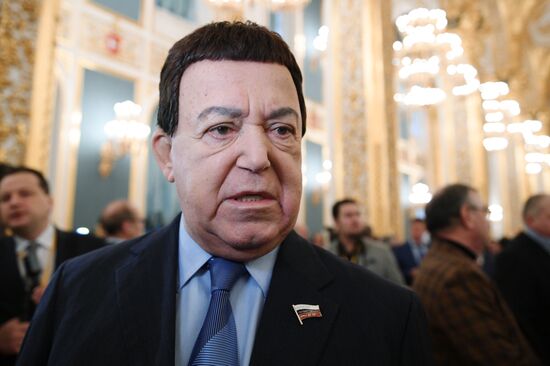 Ежегодное послание президента РФ В. Путина Федеральному Собранию