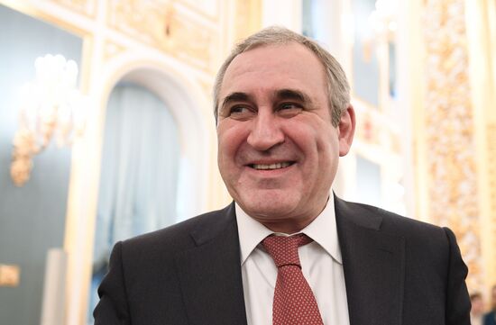 Ежегодное послание президента РФ В. Путина Федеральному Собранию