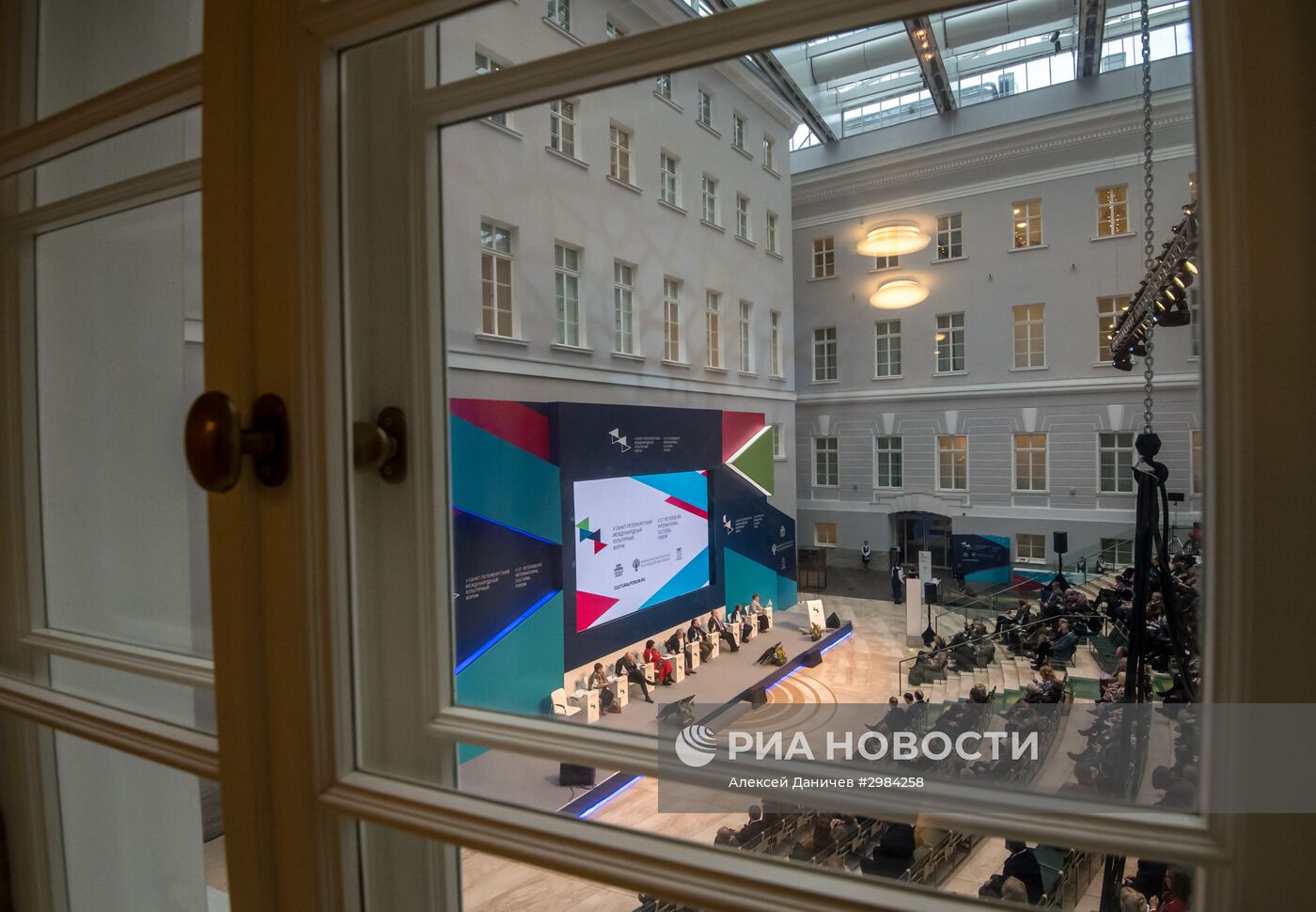 Международный культурный форум в Санкт-Петербурге. День первый