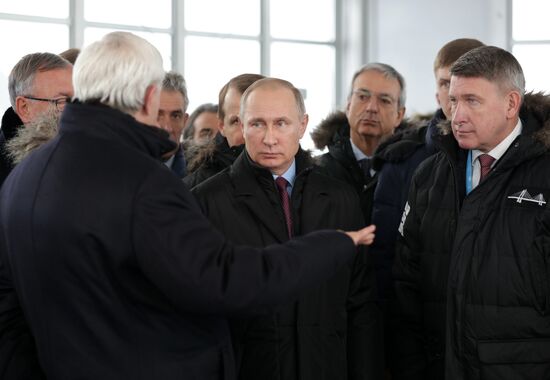 Рабочая поездка президента РФ В. Путина в Санкт-Петербург