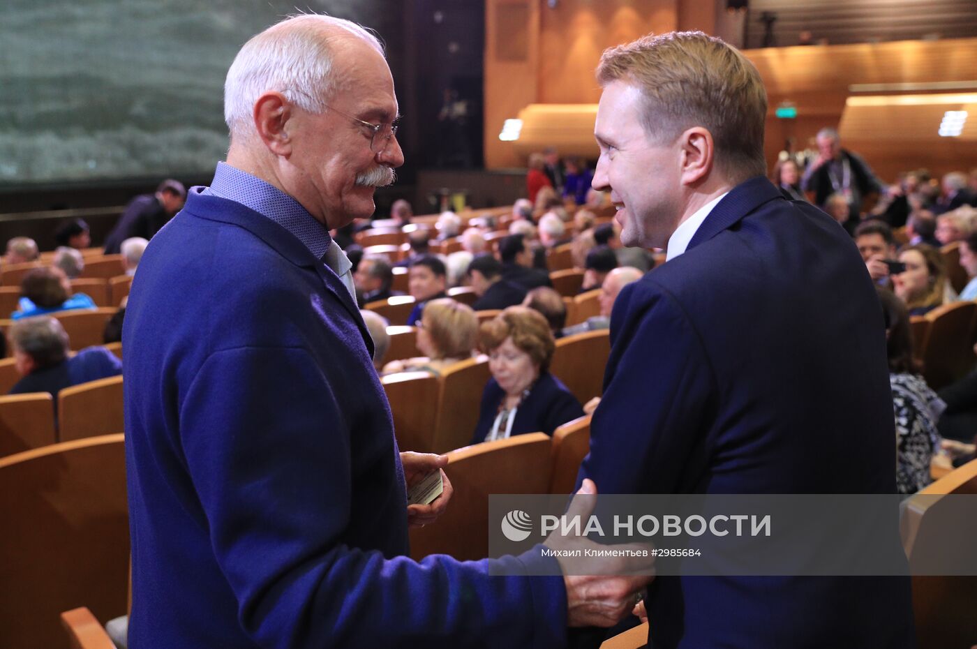 Рабочая поездка президента РФ В. Путина в Санкт-Петербург