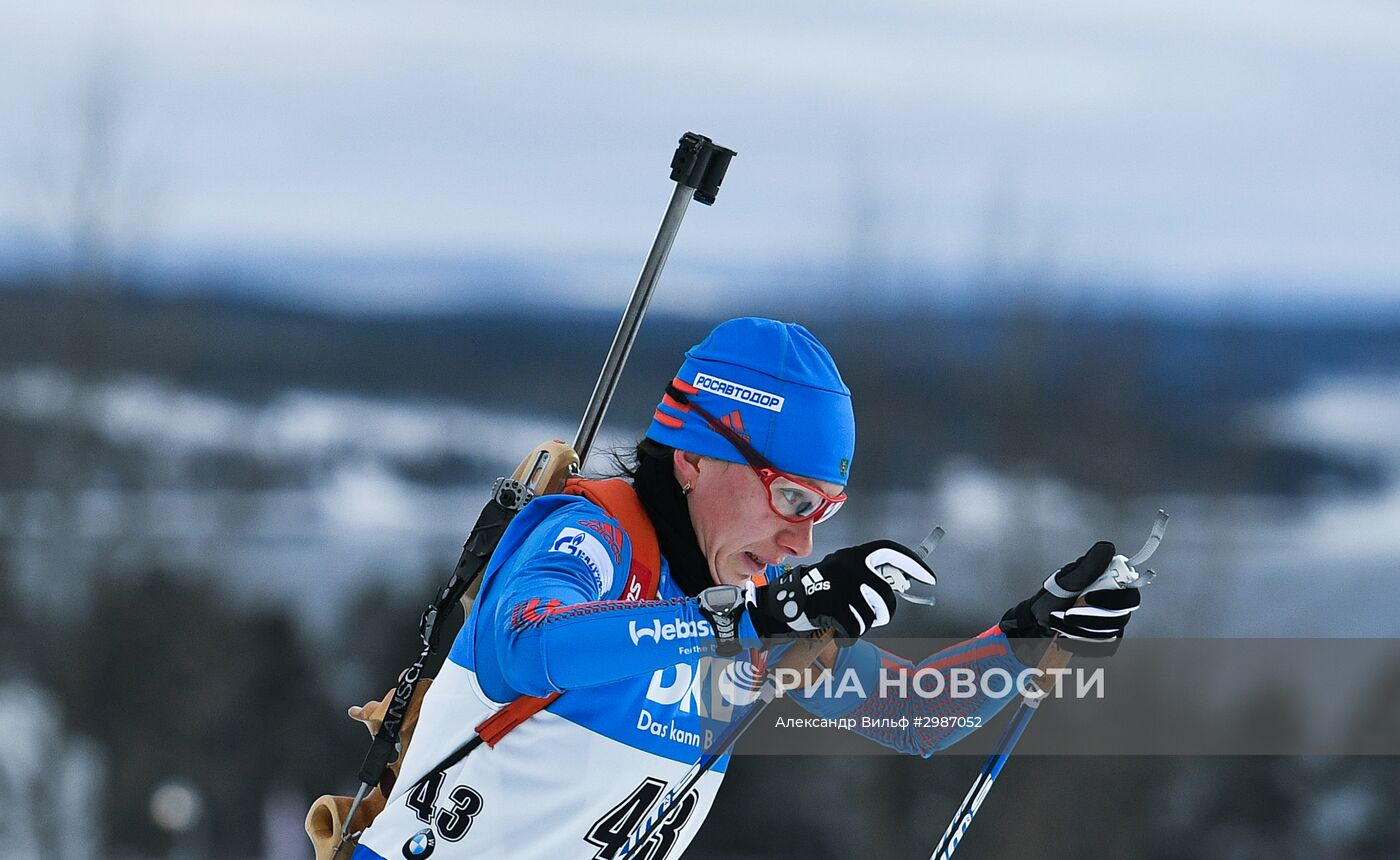 Биатлон. I этап Кубка мира. Женщины. Гонка преследования