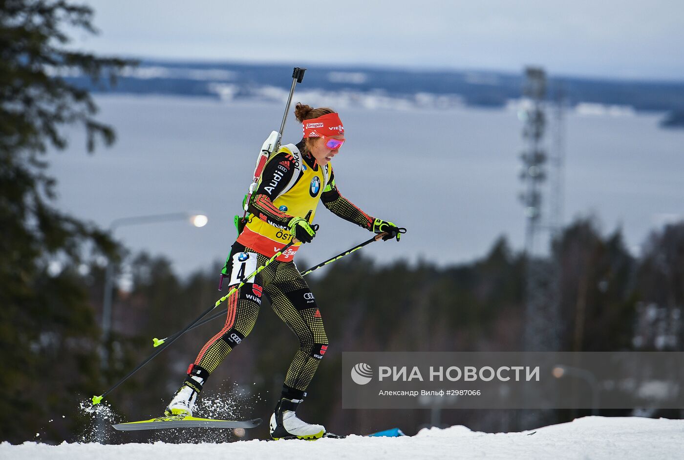 Биатлон. I этап Кубка мира. Женщины. Гонка преследования