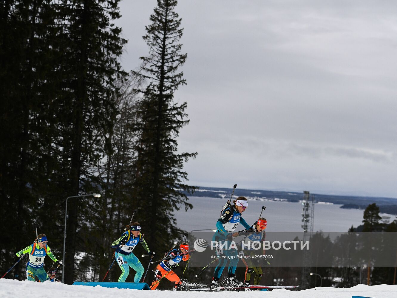 Биатлон. I этап Кубка мира. Женщины. Гонка преследования
