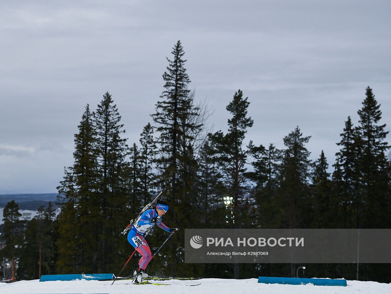 Биатлон. I этап Кубка мира. Женщины. Гонка преследования