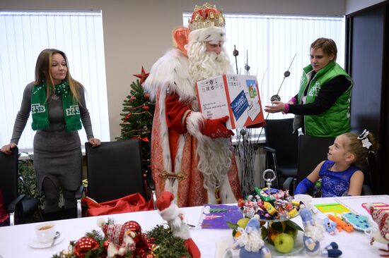 Дед Мороз из Великого Устюга посетил Екатеринбург