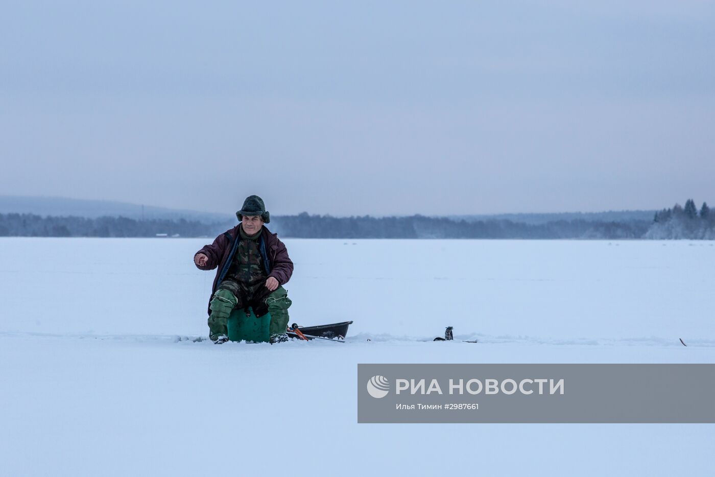 Зимняя рыбалка в Карелии