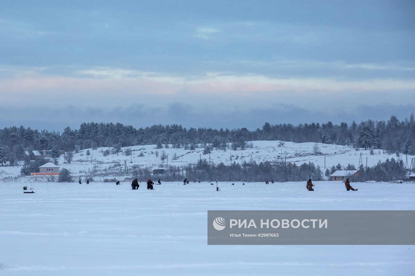 Зимняя рыбалка в Карелии