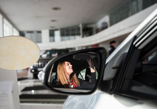 Работа автосалонов в Омске