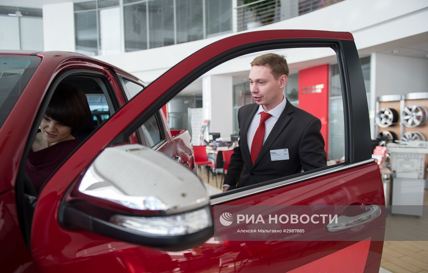 Работа автосалонов в Омске