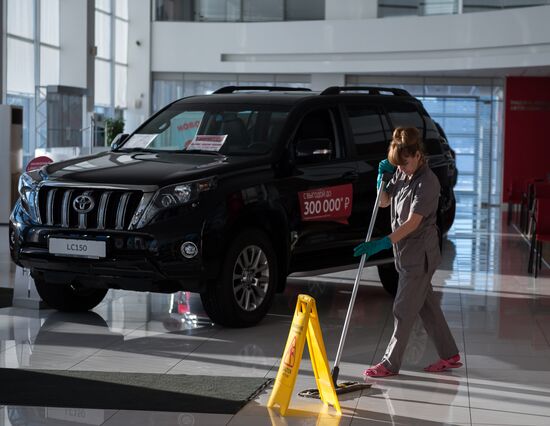 Работа автосалонов в Омске