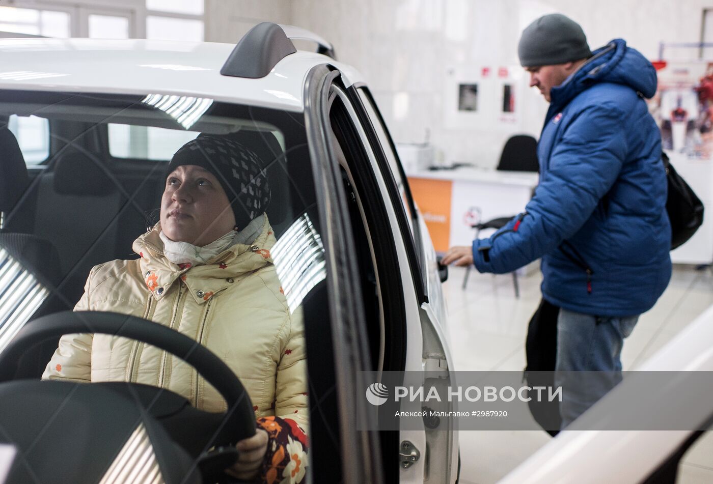 Работа автосалонов в Омске