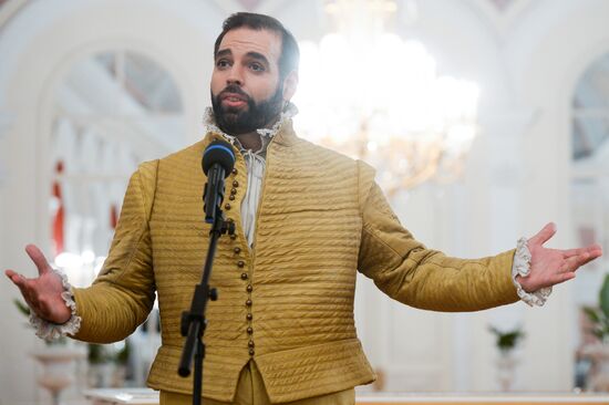 Брифинг актеров оперы "Дон Карлос"