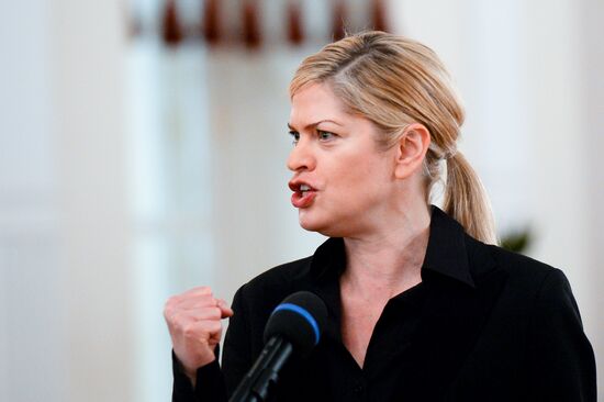 Брифинг актеров оперы "Дон Карлос"