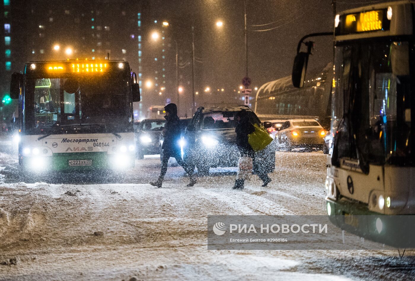 Снегопад в Москве