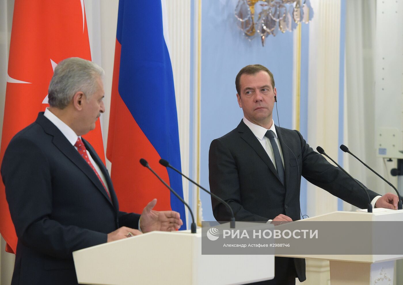 Премьер-министр Дмитрий Медведев встретился с премьер-министром Турции Б. Йылдырымом