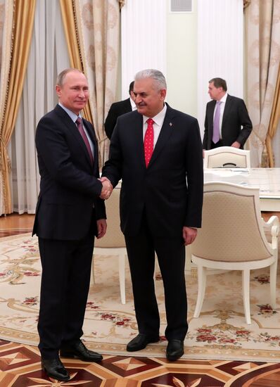 Президент РФ В. Путин встретился с премьер-министром Турции Б. Йылдырымом