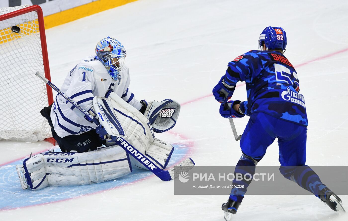Хоккей. КХЛ. Матч СКА - "Динамо" (Москва)