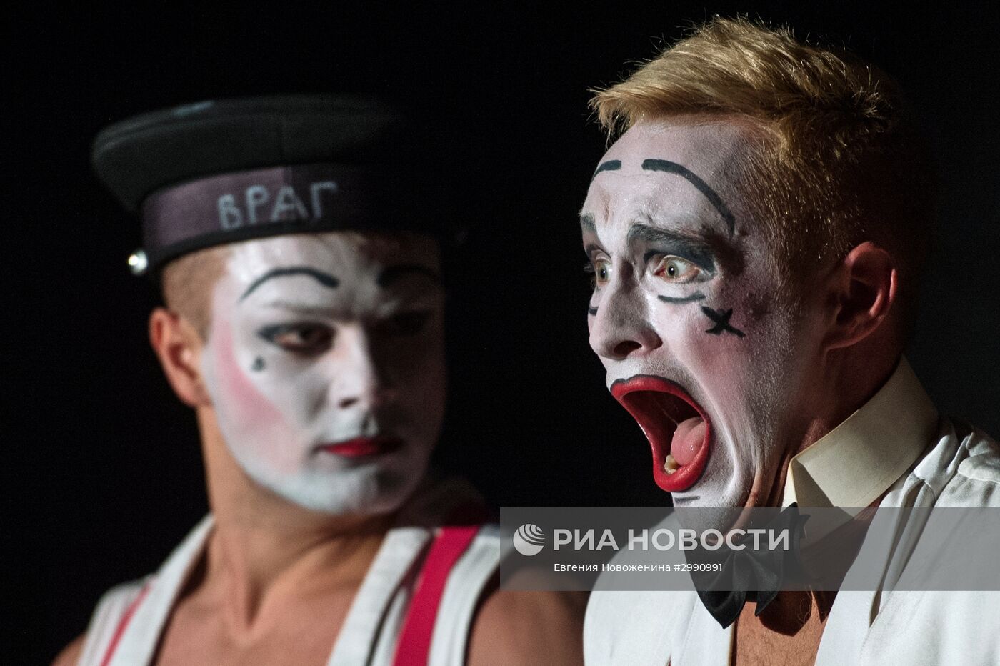 Показ премьерного спектакля "Диссидент"