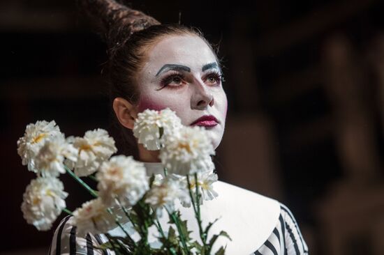 Показ премьерного спектакля "Диссидент"