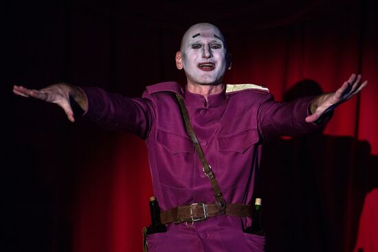 Показ премьерного спектакля "Диссидент"