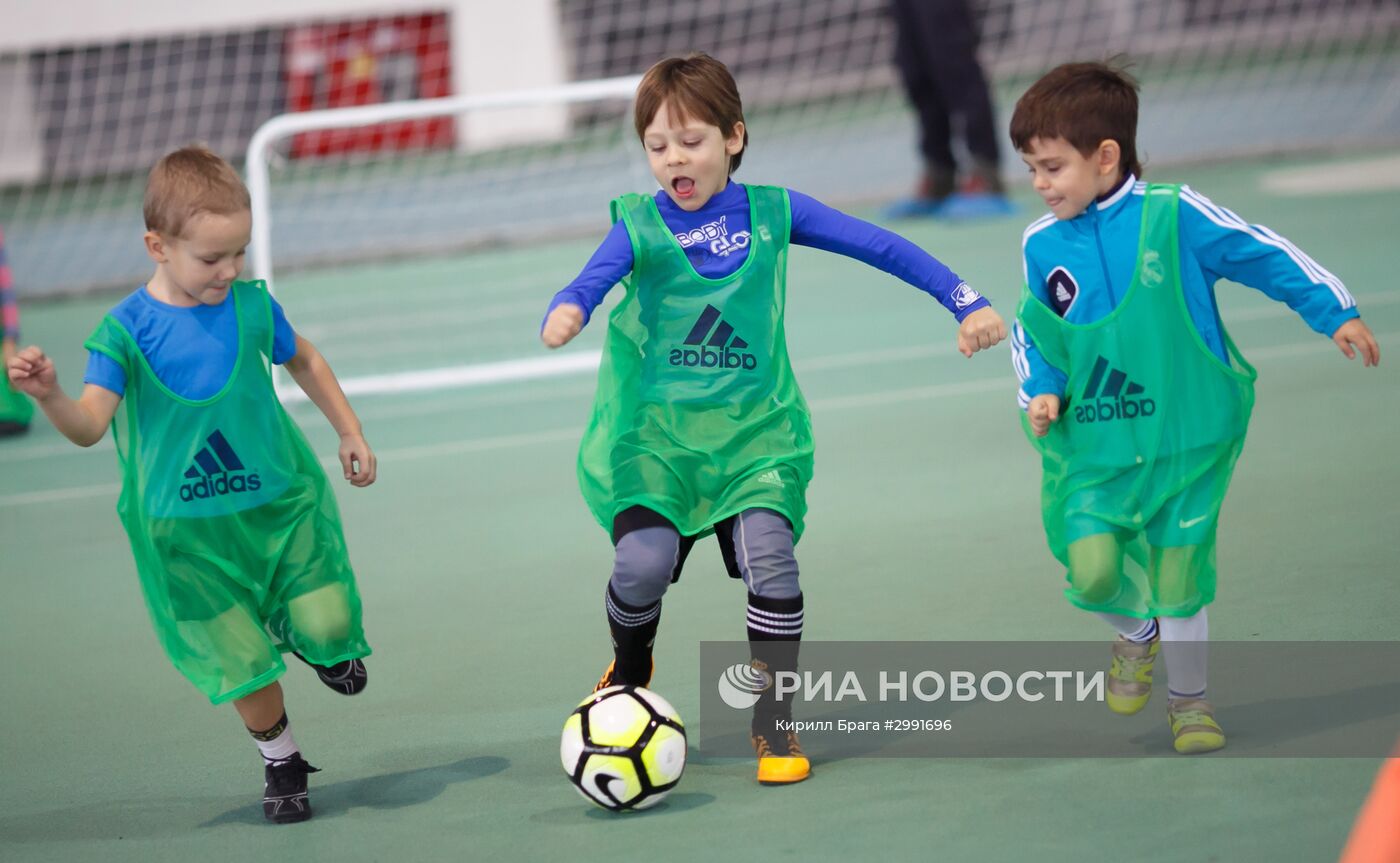 Открытие в Волгограде футбольной школы имени Леонида Слуцкого