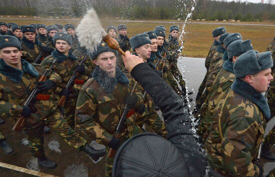 Церемония принятия военной присяги в Белоруссии