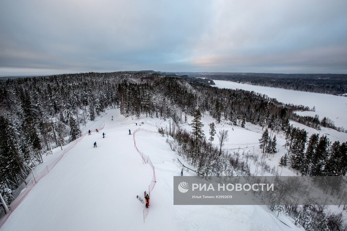 Открытие сезона на горнолыжном курорте "Ялгора" в Карелии