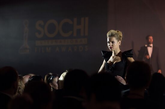 Открытие первого Сочинского международного кинофестиваля "Ирида"