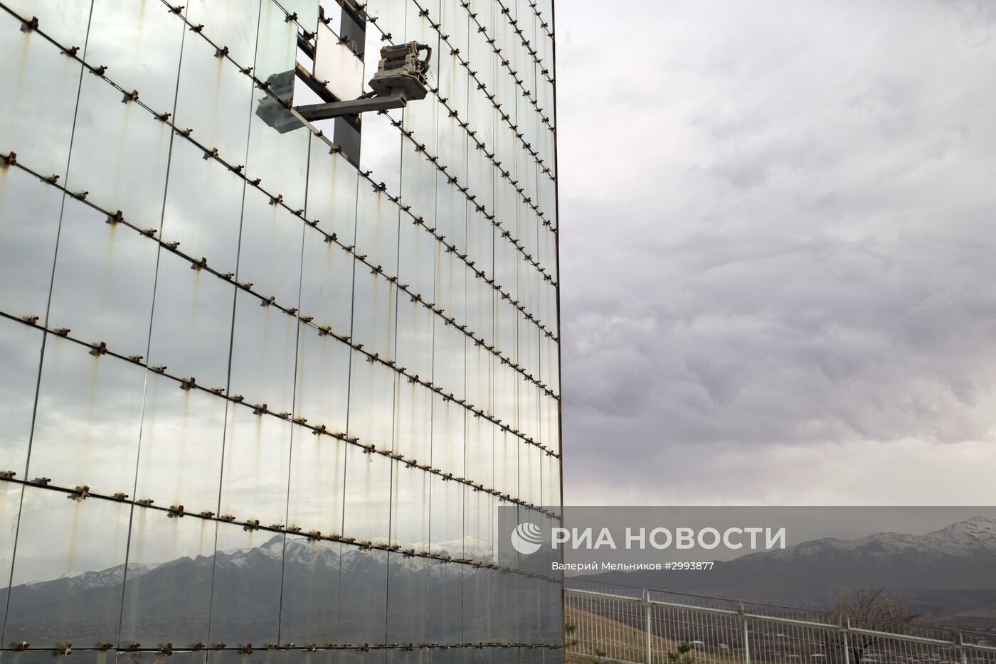 Физико-технический институт НПО "Физика-Солнце" в Узбекистане