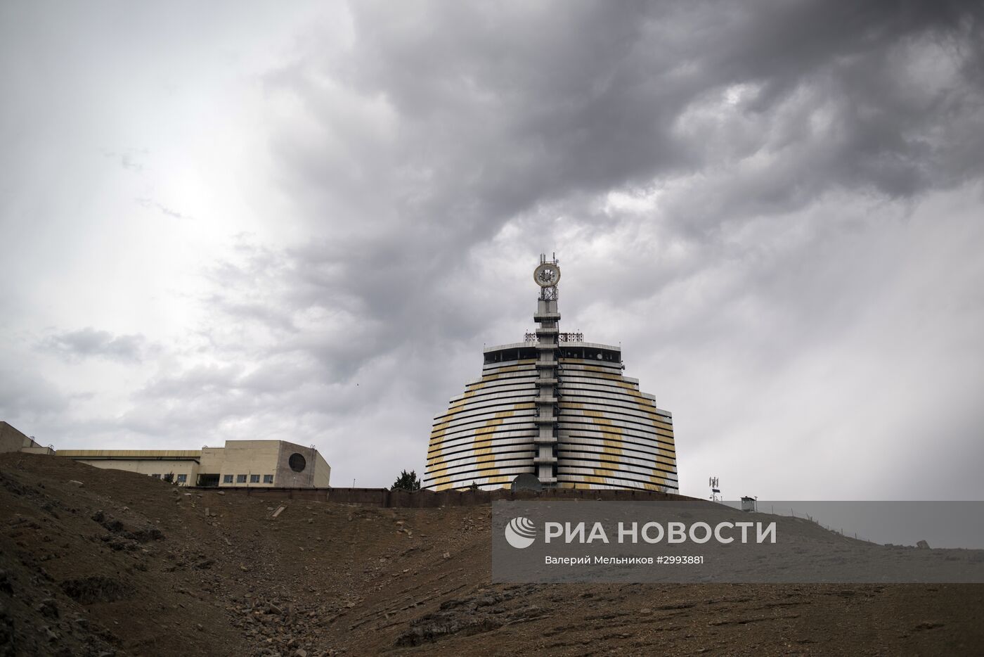 Физико-технический институт НПО "Физика-Солнце" в Узбекистане