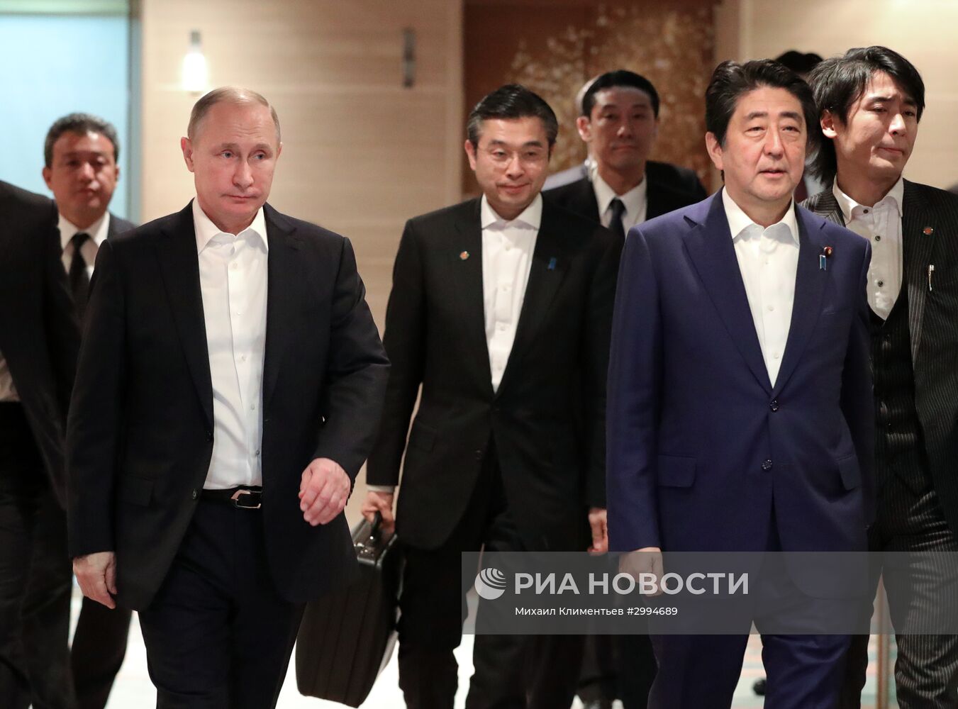Официальный визит президента РФ В. Путина в Японию