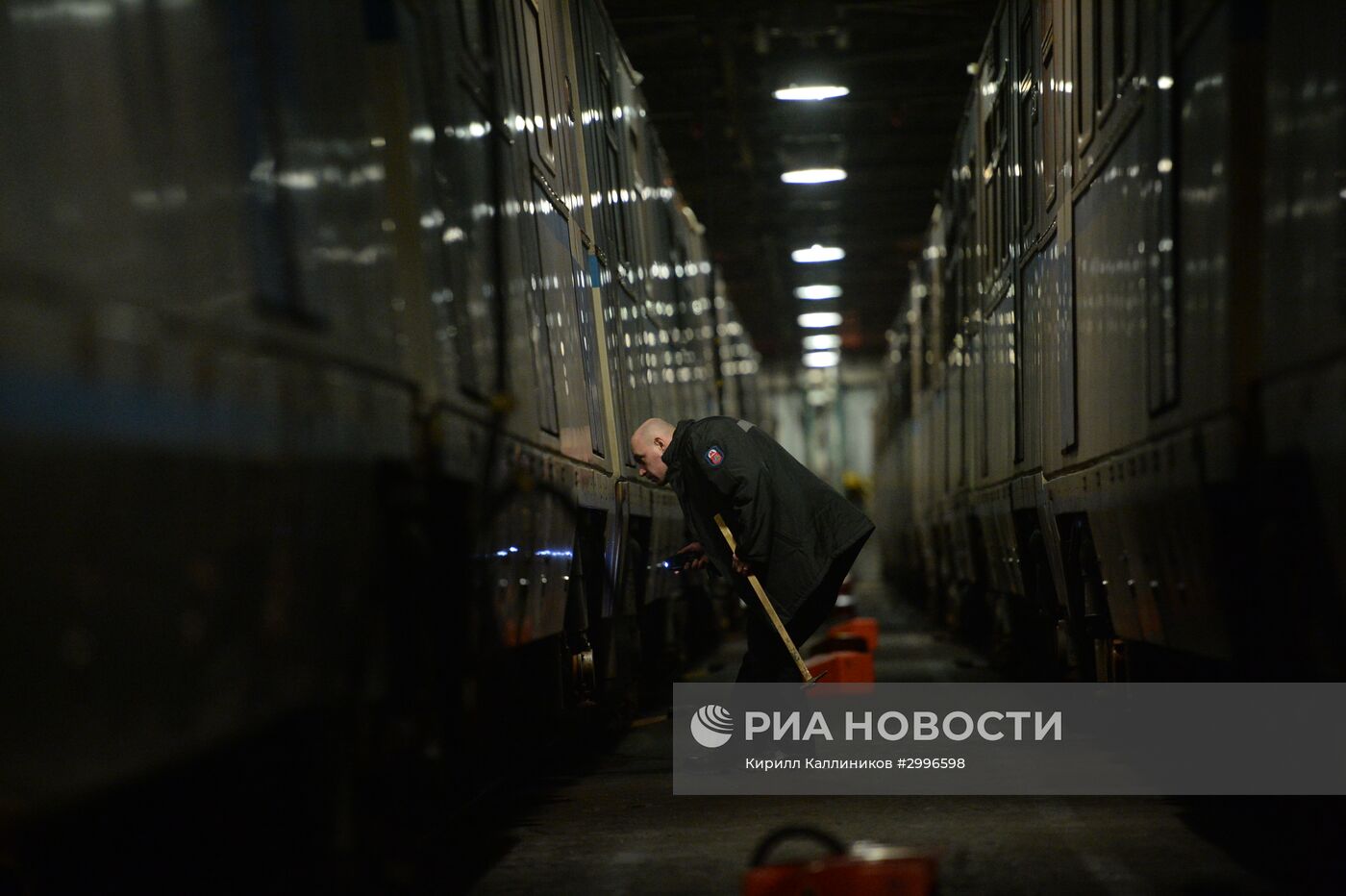 Ночь в метро на ретросоставе "От Измайлово до Киевской"