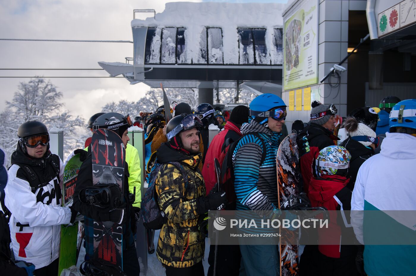 Зимний сезон открылся на горнолыжном курорте "Роза Хутор" в Сочи