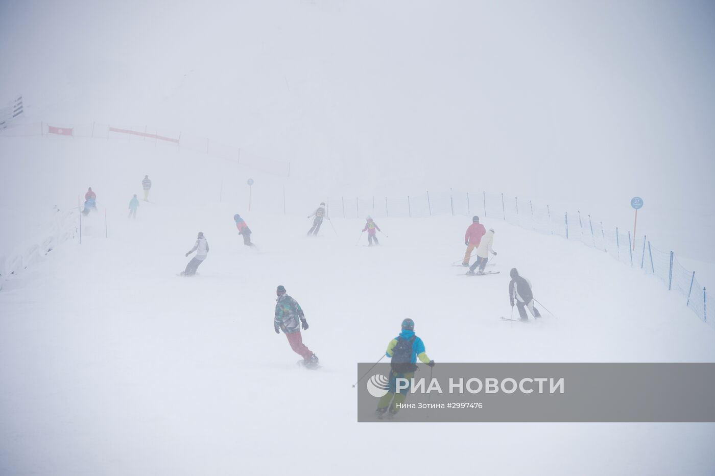 Зимний сезон открылся на горнолыжном курорте "Роза Хутор" в Сочи