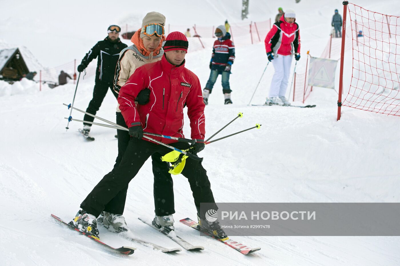 Зимний сезон открылся на горнолыжном курорте "Роза Хутор" в Сочи