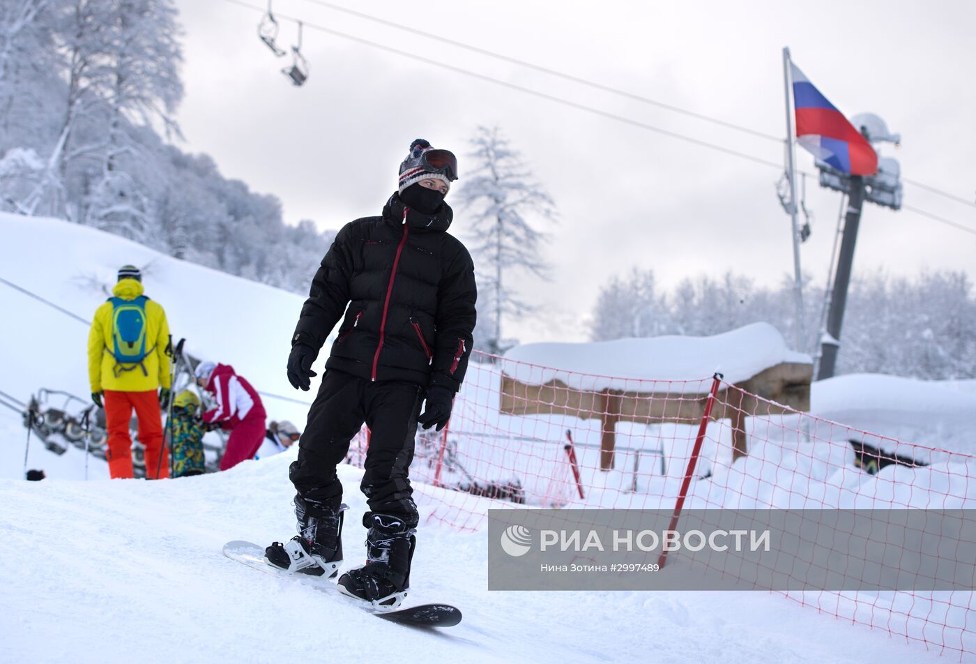 Зимний сезон открылся на горнолыжном курорте "Роза Хутор" в Сочи