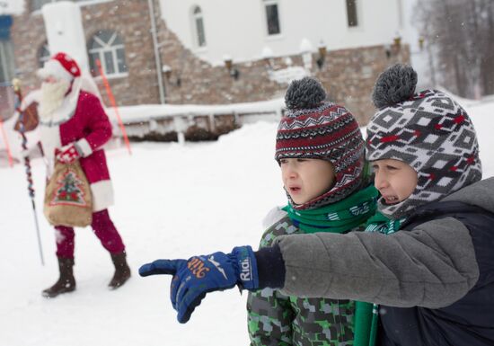 Парад Дедов Морозов в Уфе