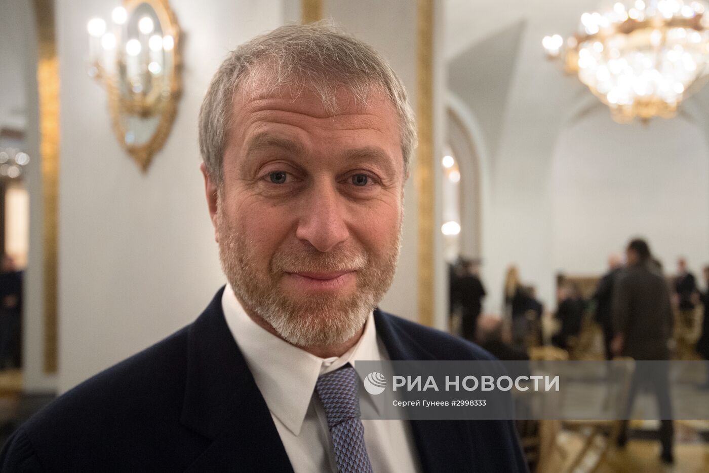 Президент РФ В. Путин провел встречу с представителями российских деловых кругов